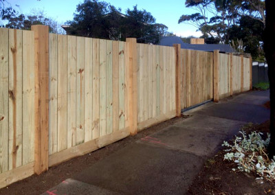 Vertical Timber Panels with Timber Feature Columns and an Automated Electric Sliding Gate